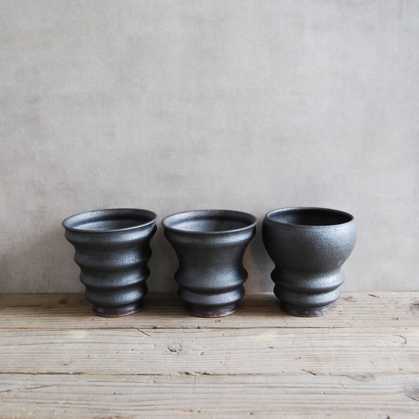 泥彩 筒鉢「球」4号 山元一真(淡海陶芸研究所)