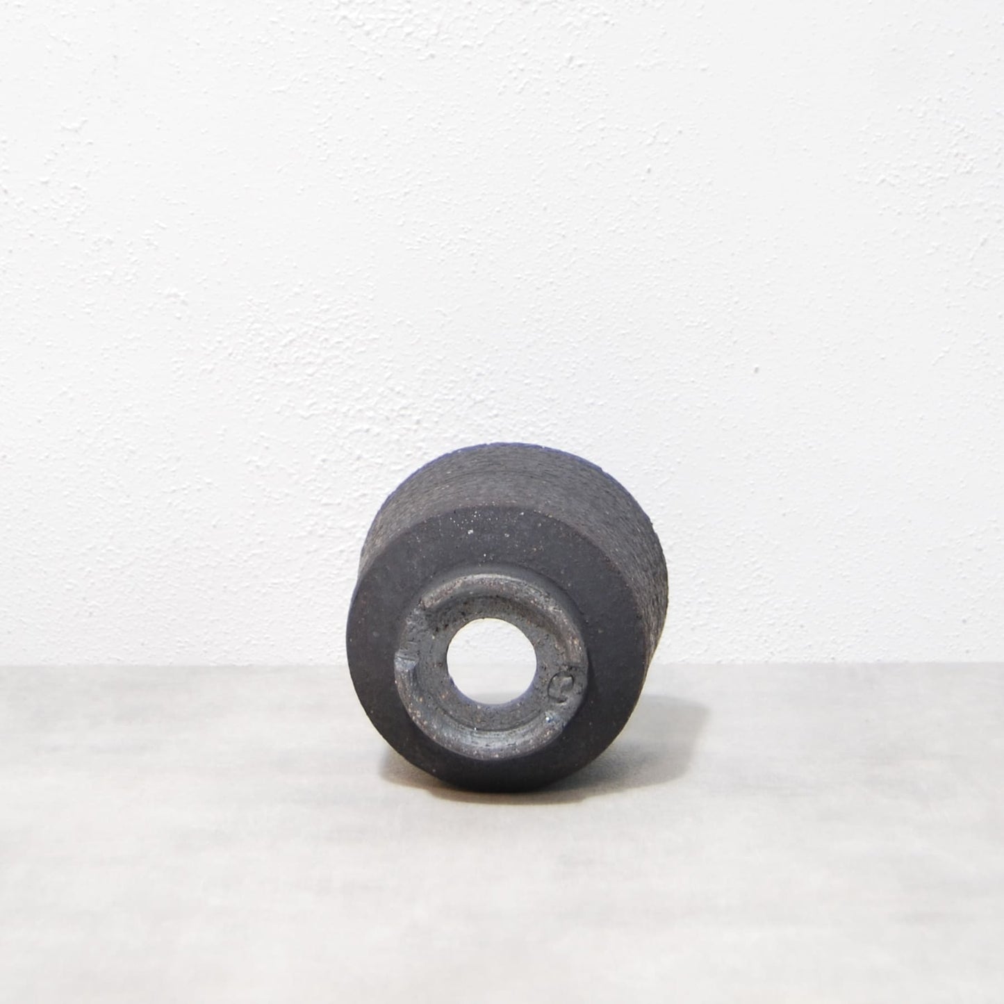 黒鉄釉 中深鉢Ｓ　かみ山陶器