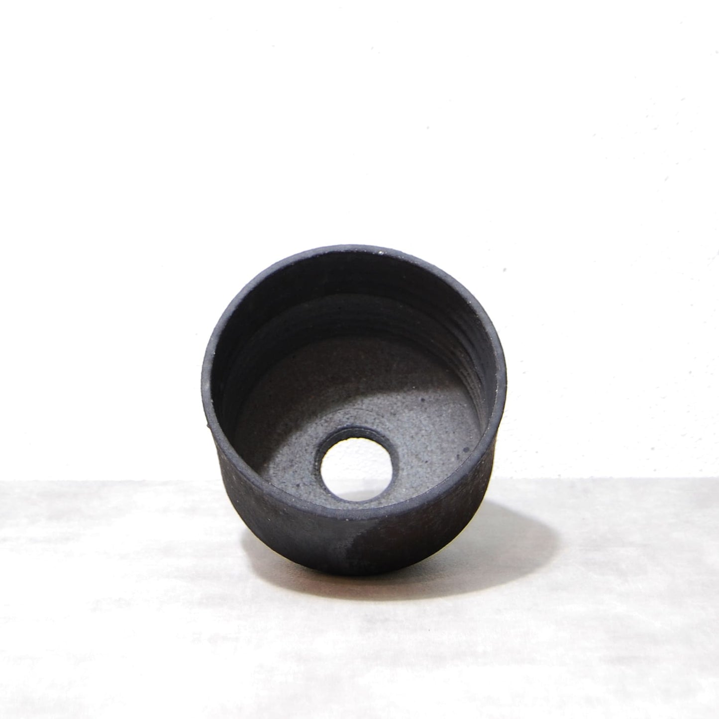 黒鉄釉 中深鉢 M　かみ山陶器