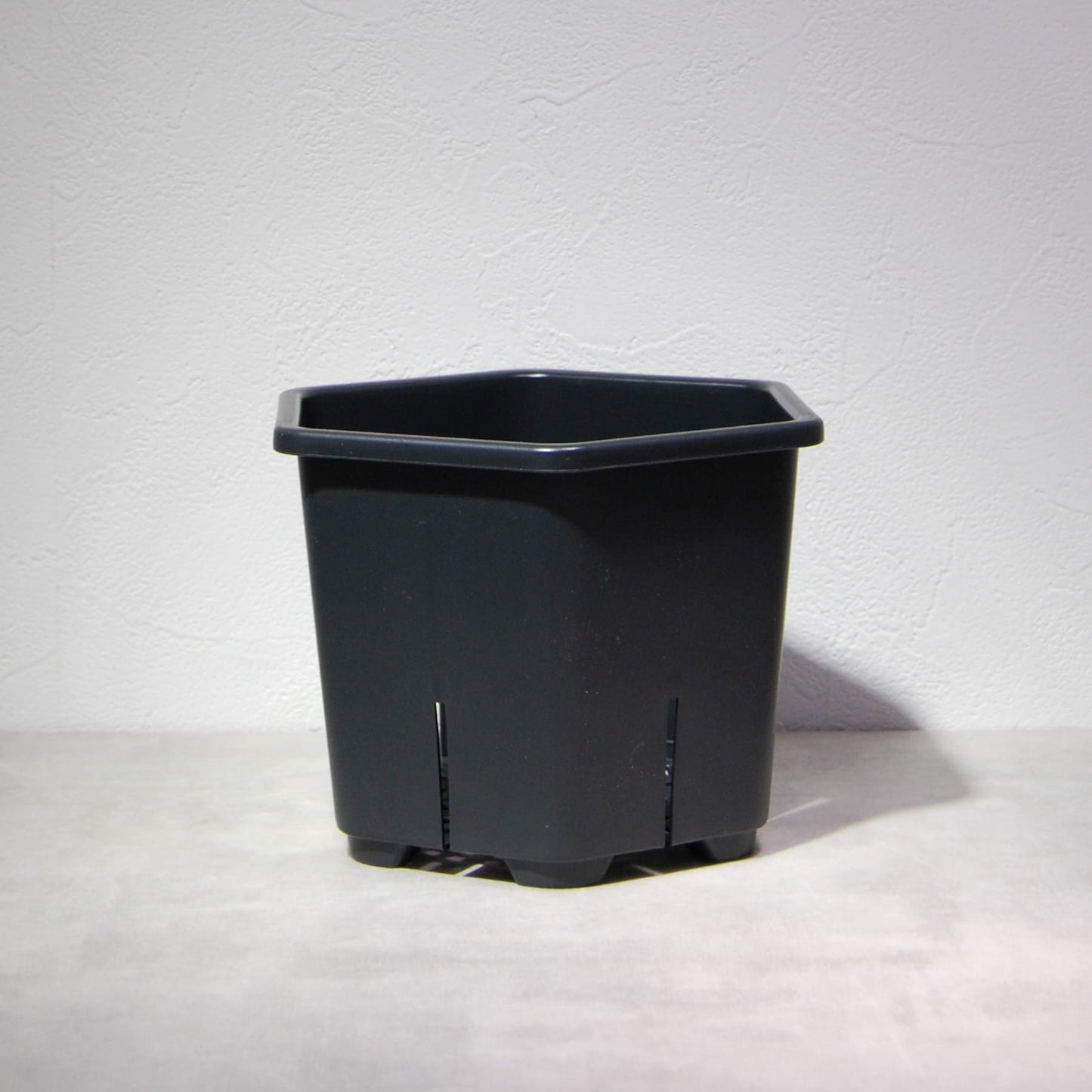 HexaPot（ヘキサポット）六角形プラ鉢　５号相当