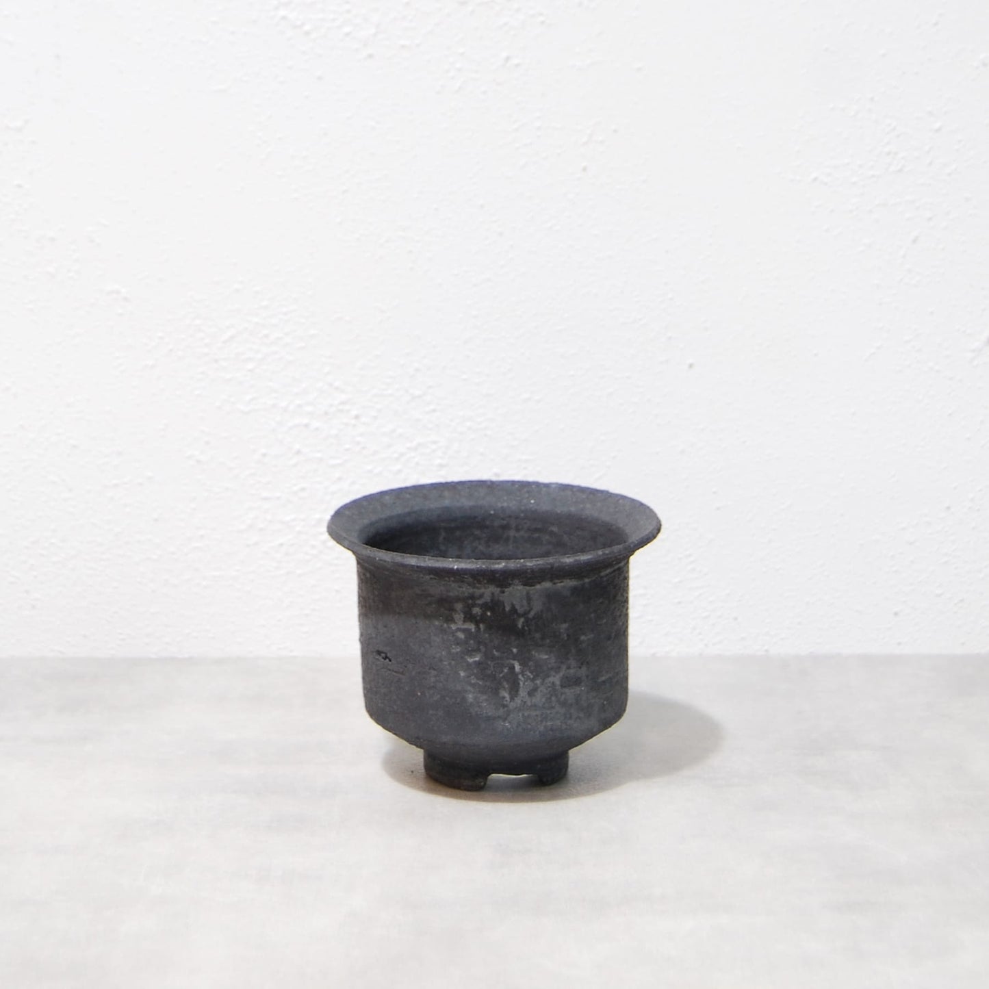 黒鉄釉 中深エン付鉢 Ｓ　かみ山陶器