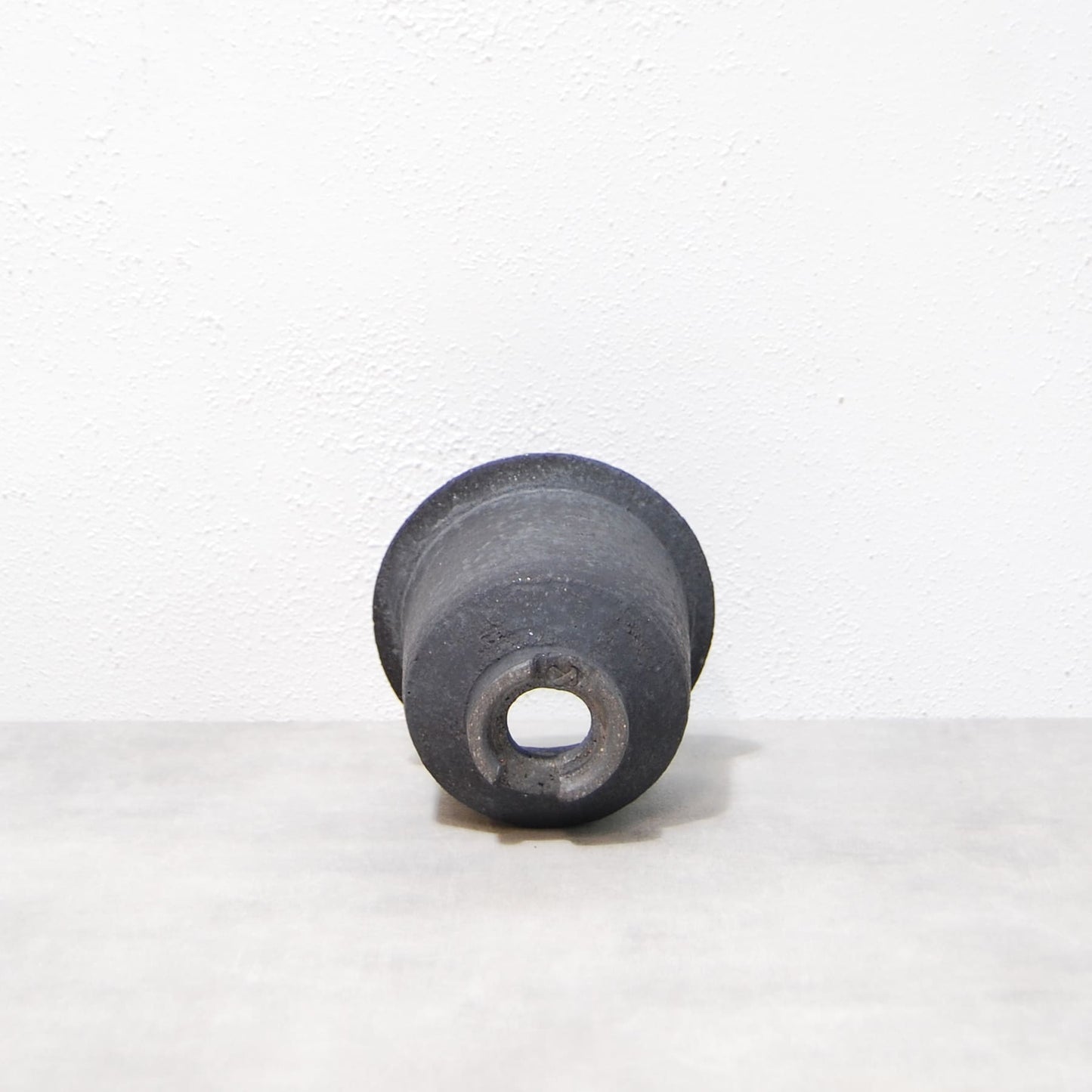 黒鉄釉 中深エン付鉢 Ｓ　かみ山陶器