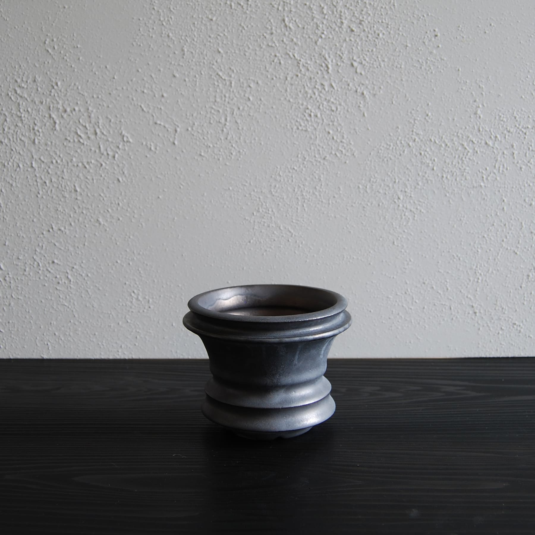黒艶煙朽 植木鉢001 Usagi ceramic laboratory – linkplants -リンク 