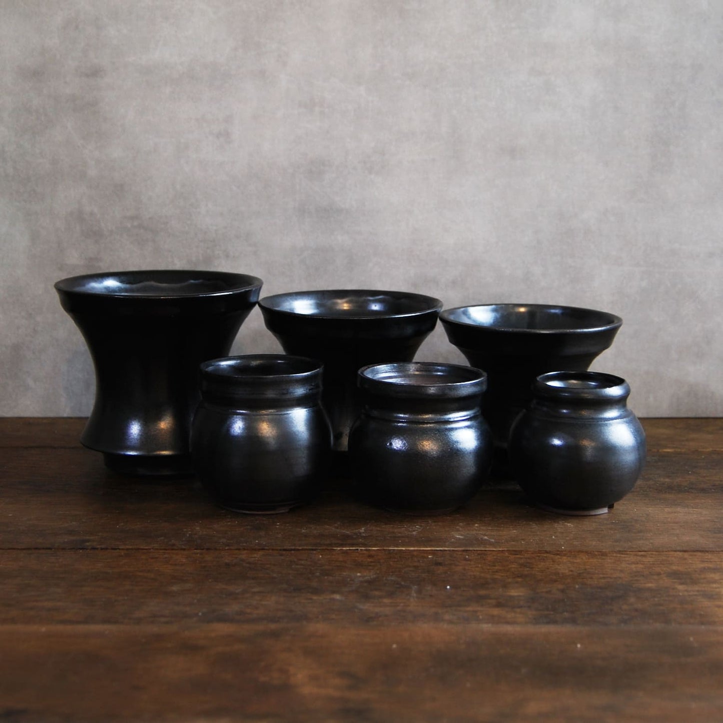 黒釉植木鉢004　大信陶器