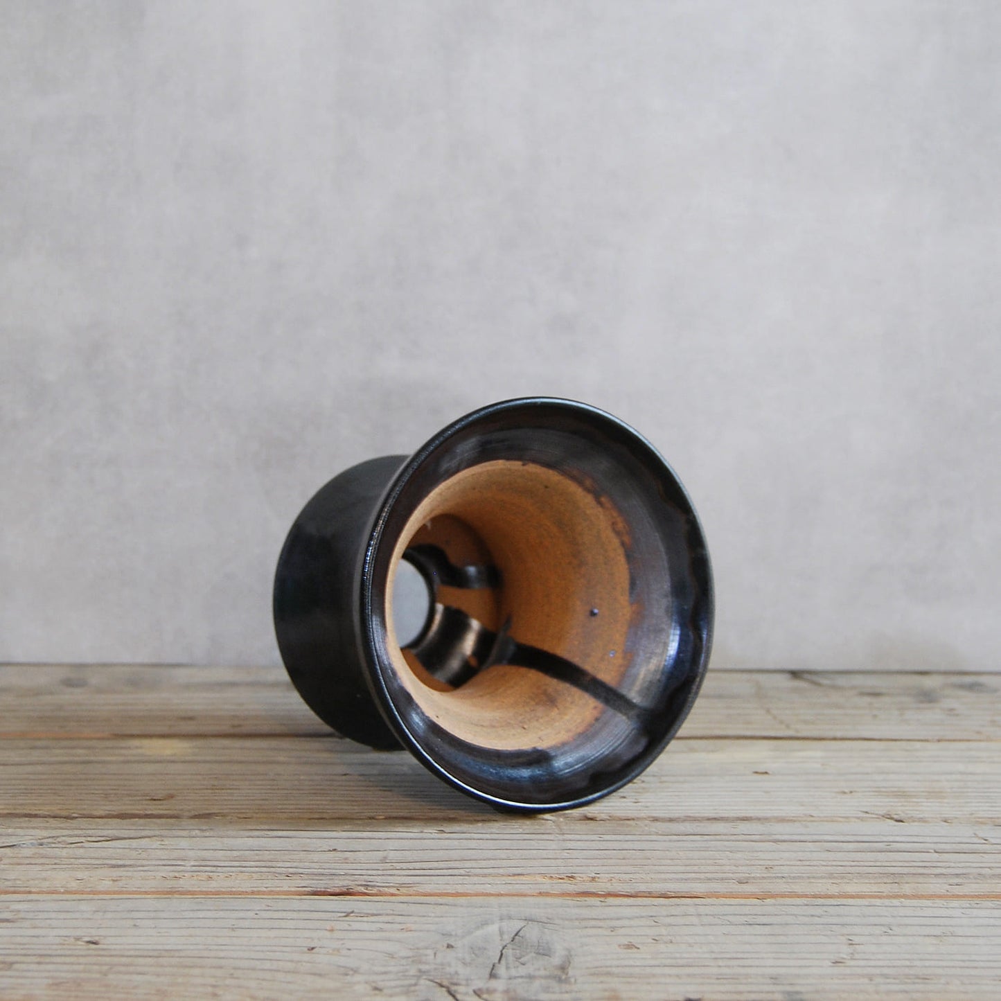 黒釉植木鉢007　大信陶器